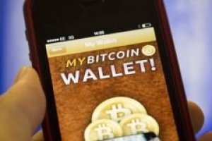 Bitcoin software wallet VS web wallet